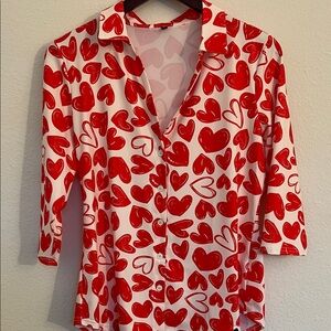 Soneven Medium White Button-Down Golf Shirt All-Over Heart Print - New, No Tags